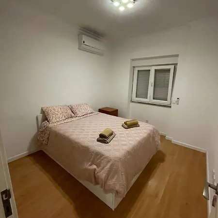 Apartman Excelente E Bem Localizado