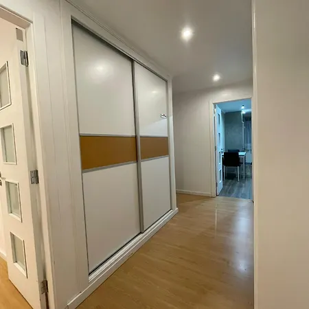 Excelente E Bem Localizado Apartman