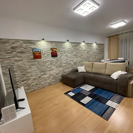 Excelente E Bem Localizado Apartman *