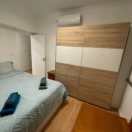 Excelente E Bem Localizado Apartman