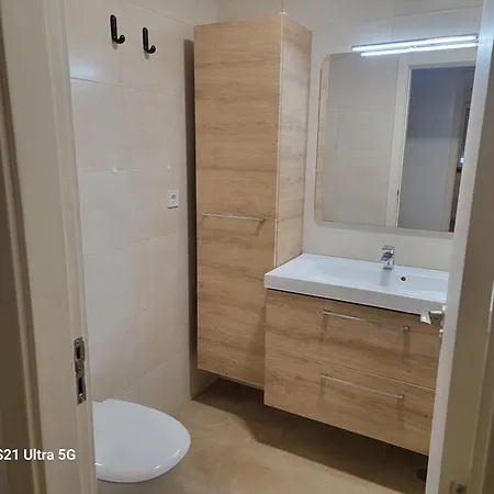 Excelente E Bem Localizado Apartman